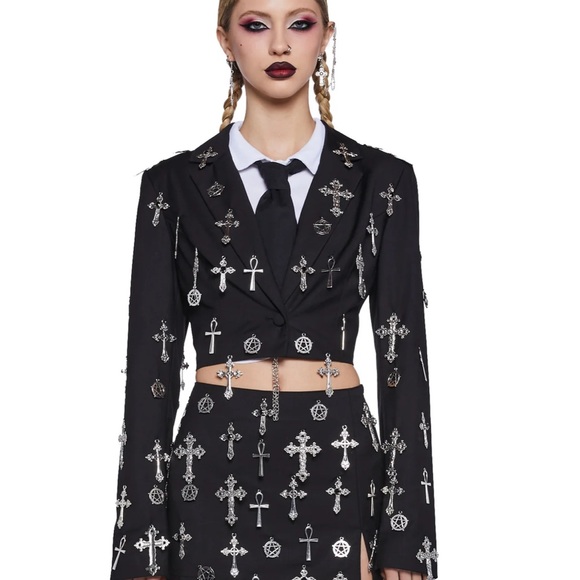 Widow Idol Worship Cropped Blazer - Picture 2 of 7